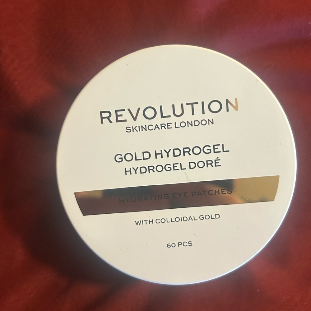 Revolution Beauty Eye Patches with Gold Accents